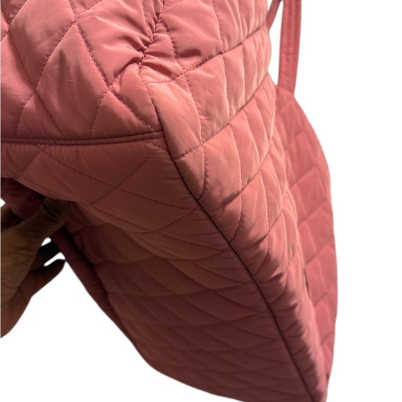 Vera Bradley Travel Bag for Stylish Adventures.good condition. No long straps - Picture 11 of 14